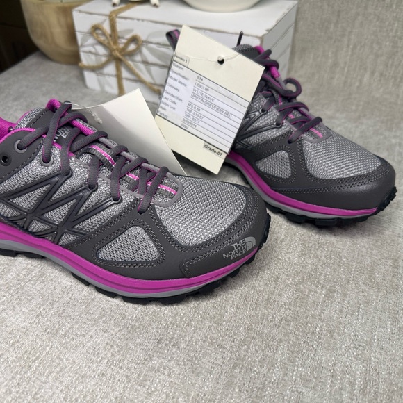 The North Face Litewave Trail Running Shoes – Women’s 6.5 – NEW IN BOX - Picture 2 of 5